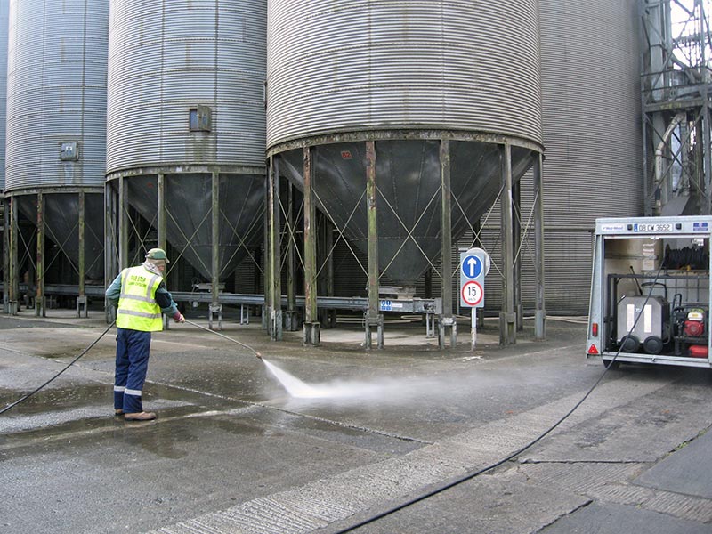 Pressure Cleaning Img02